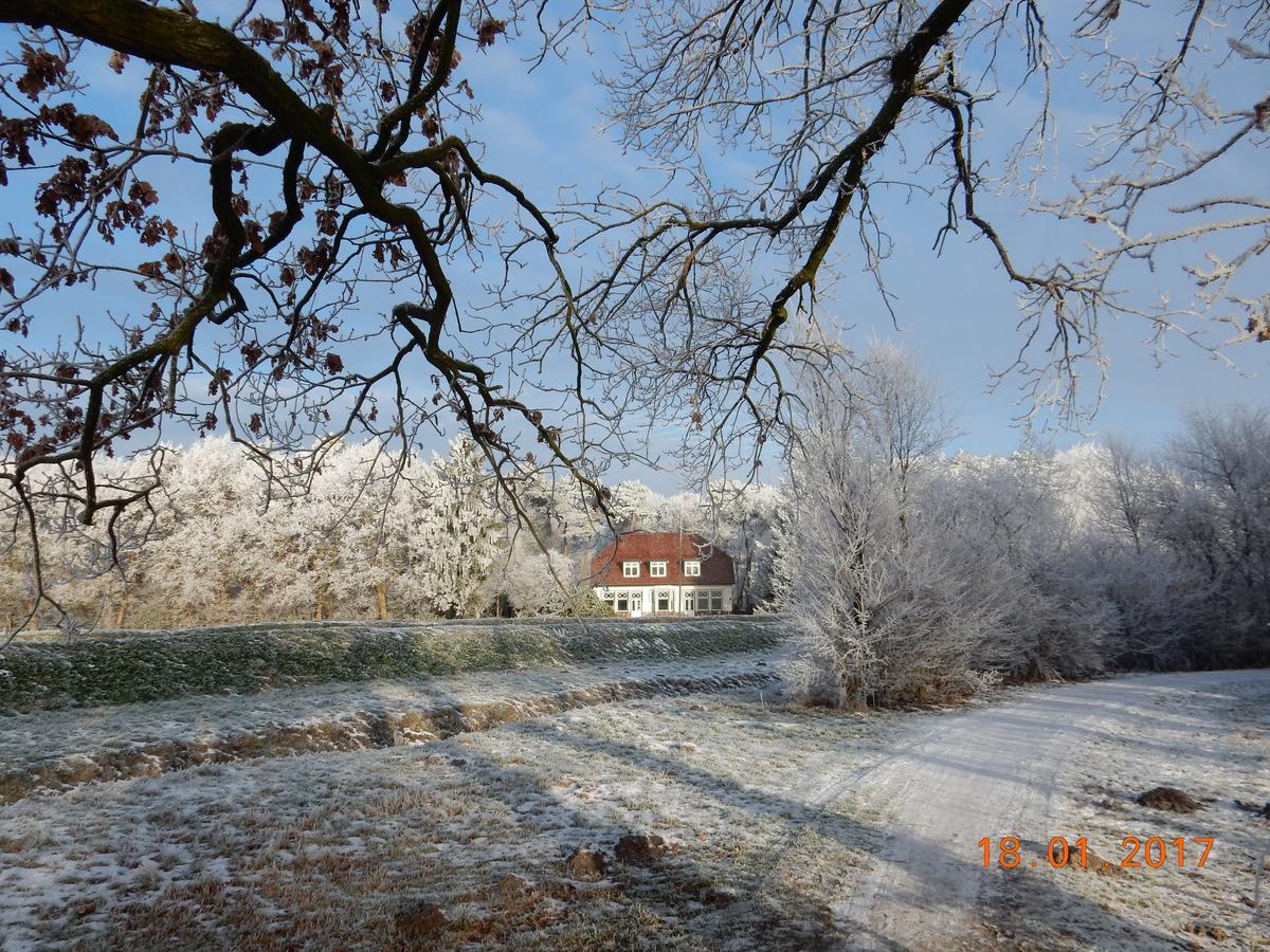 B&B De Zulthe Roden Exterior photo